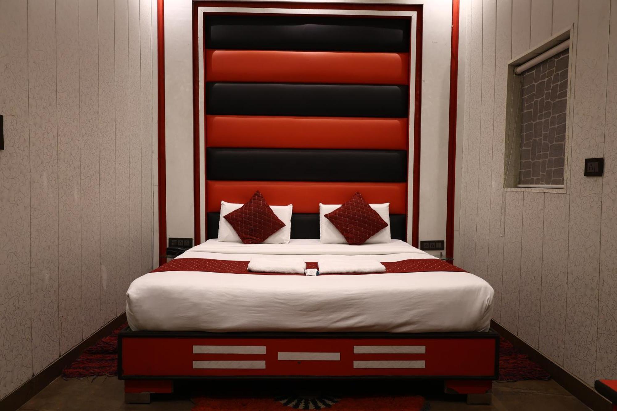 Hotel Pardesi Харидвар Экстерьер фото
