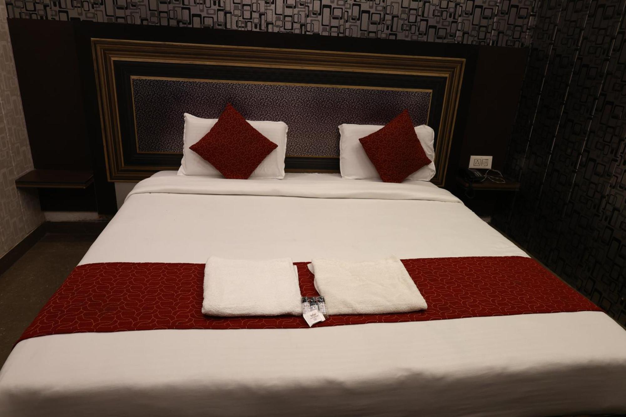 Hotel Pardesi Харидвар Экстерьер фото
