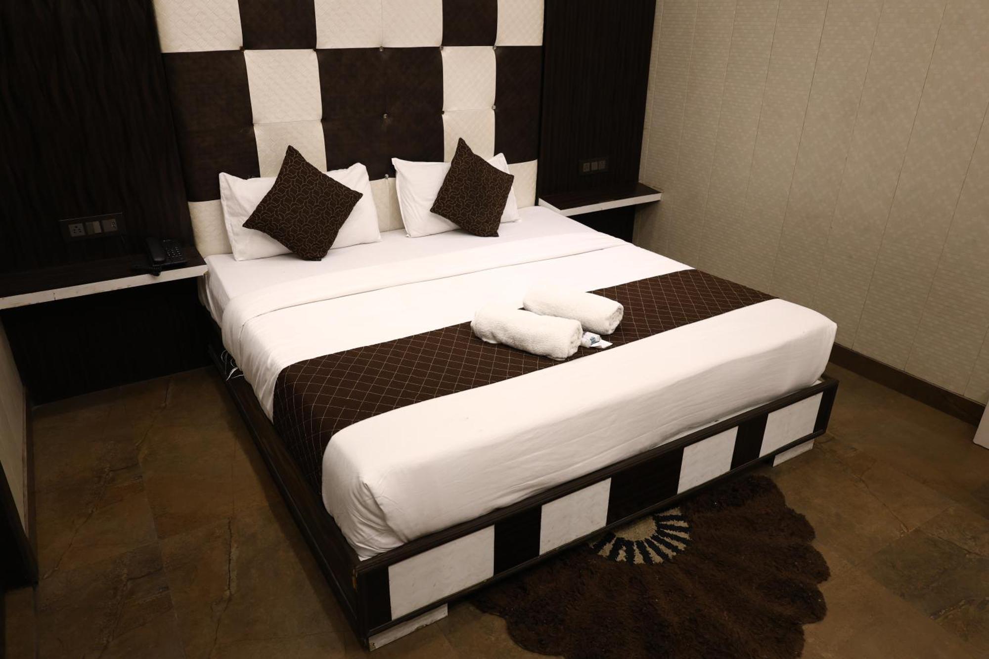 Hotel Pardesi Харидвар Экстерьер фото