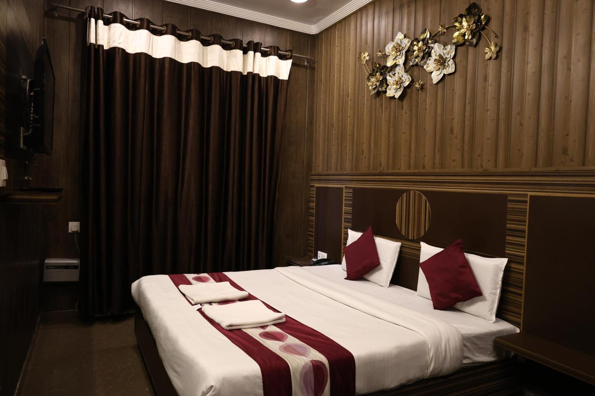 Hotel Pardesi Харидвар Экстерьер фото
