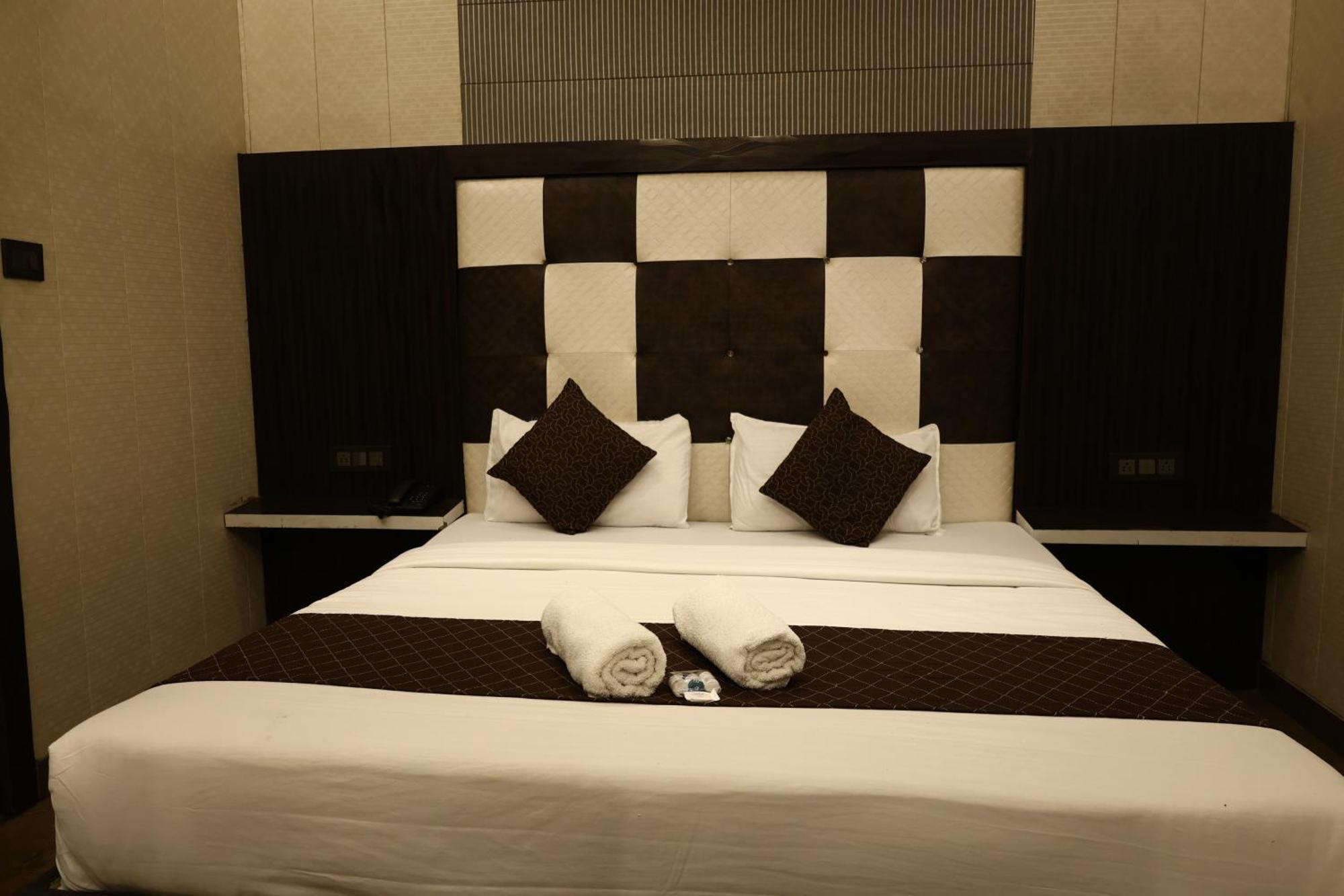 Hotel Pardesi Харидвар Экстерьер фото