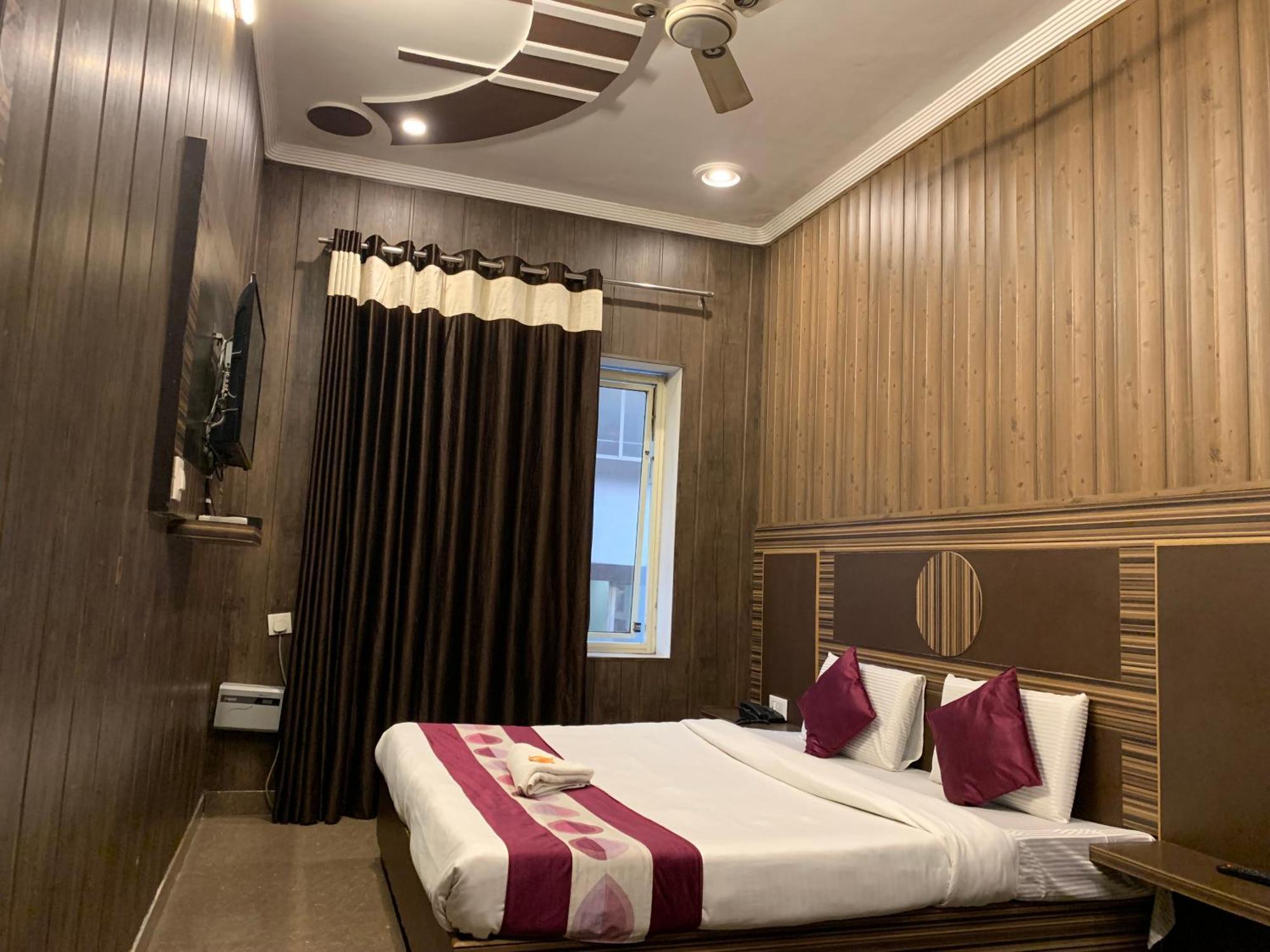 Hotel Pardesi Харидвар Экстерьер фото