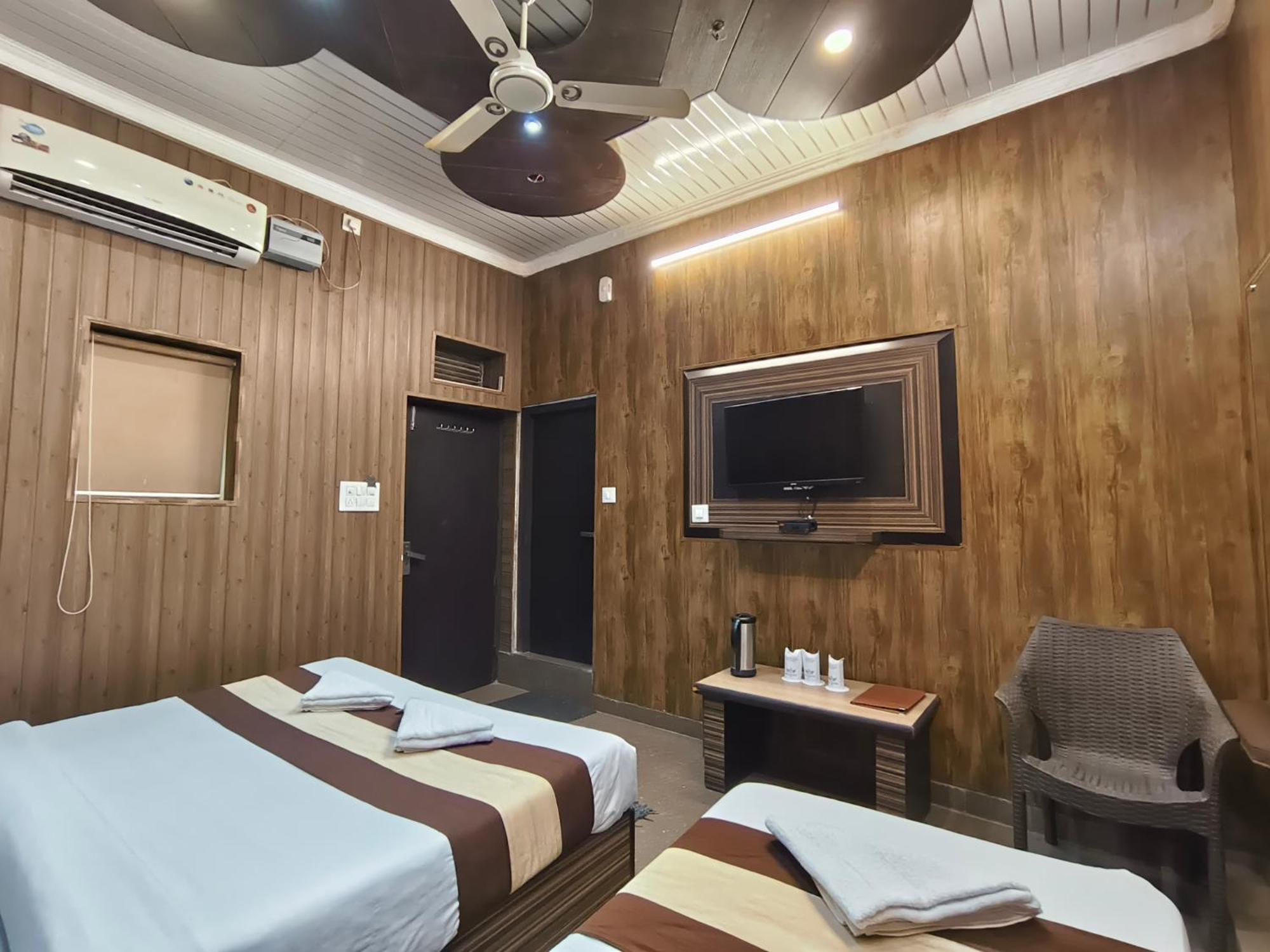 Hotel Pardesi Харидвар Экстерьер фото